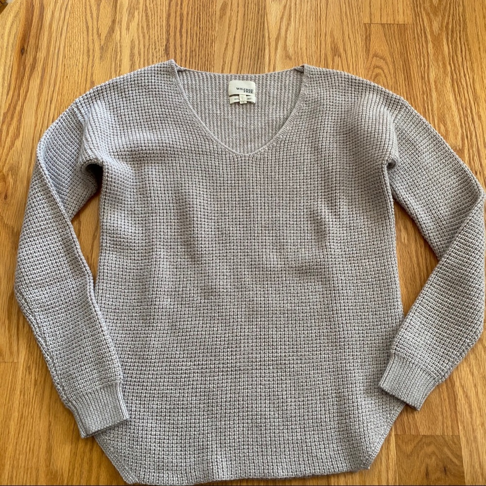 Aritzia Light Lavender V-Neck Waffle Knit Sweater
